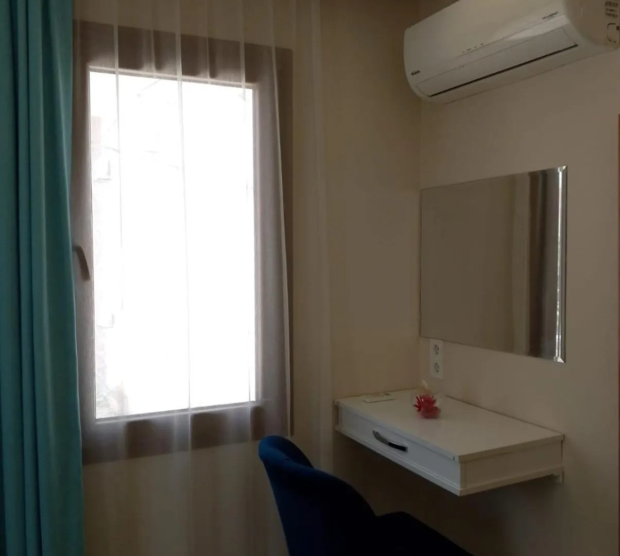 Mavi Liman Otel Çeşme تركيا